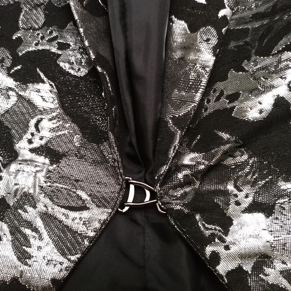 Gibson Gray & Black Cutaway Metallic Blazer - Picture 8 of 8